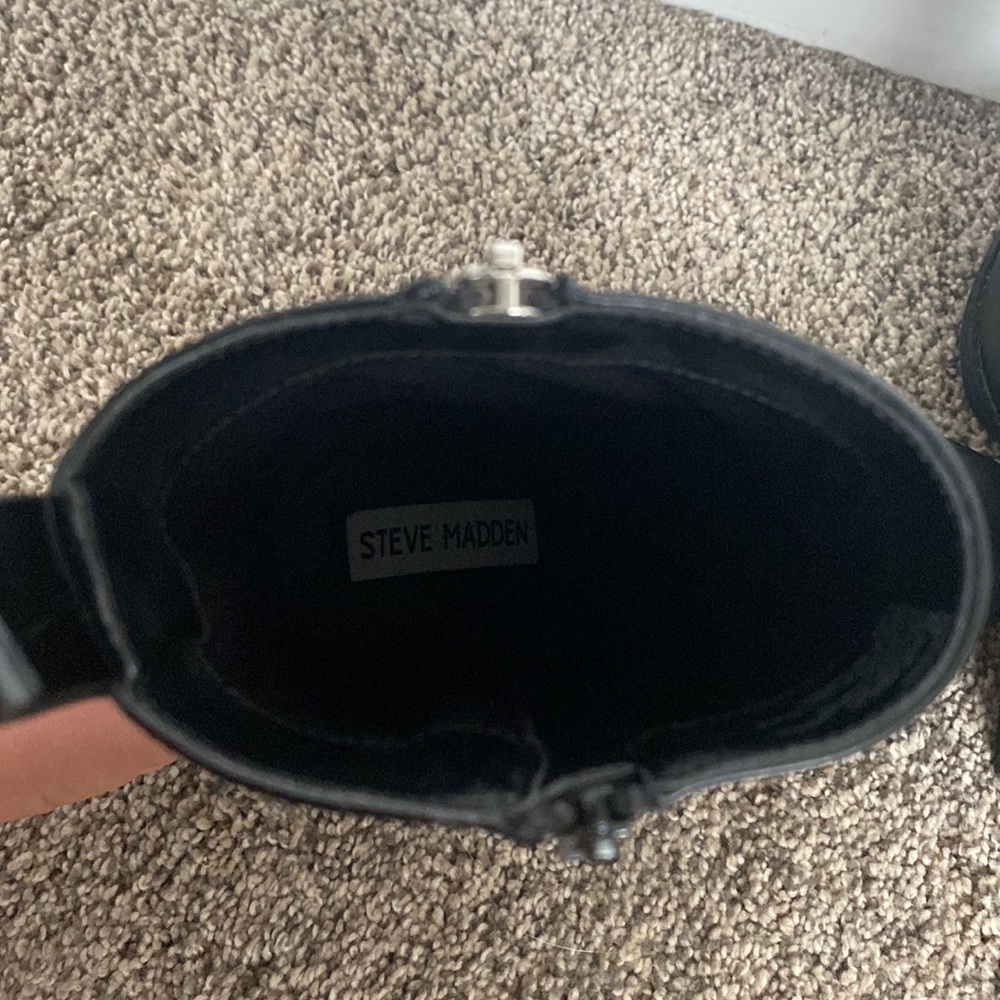 Steve Madden Reegan Bootie - Picture 4 of 5